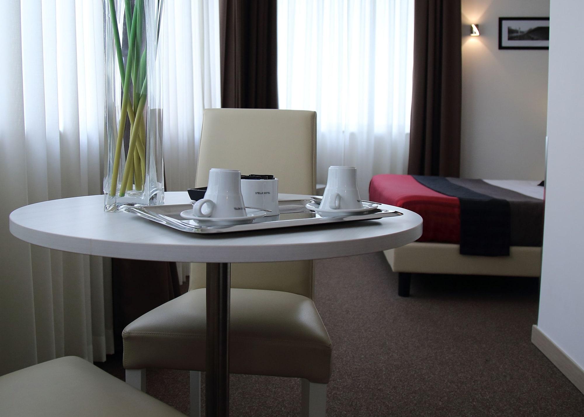 Stelle Hotel The Businest Neapel Exteriör bild