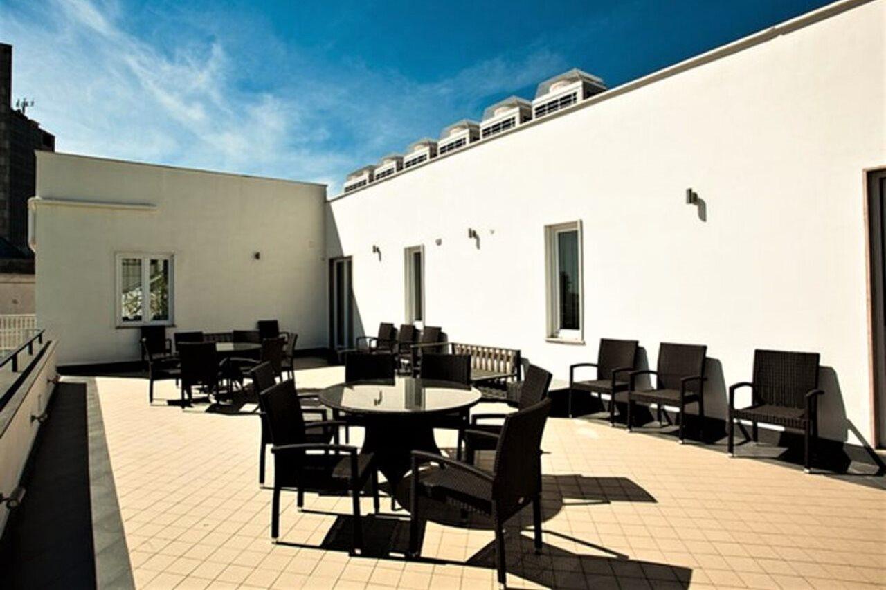 Stelle Hotel The Businest Neapel Exteriör bild